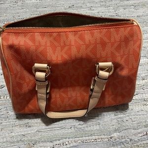 Michael Kors leather Purse with matching wallet